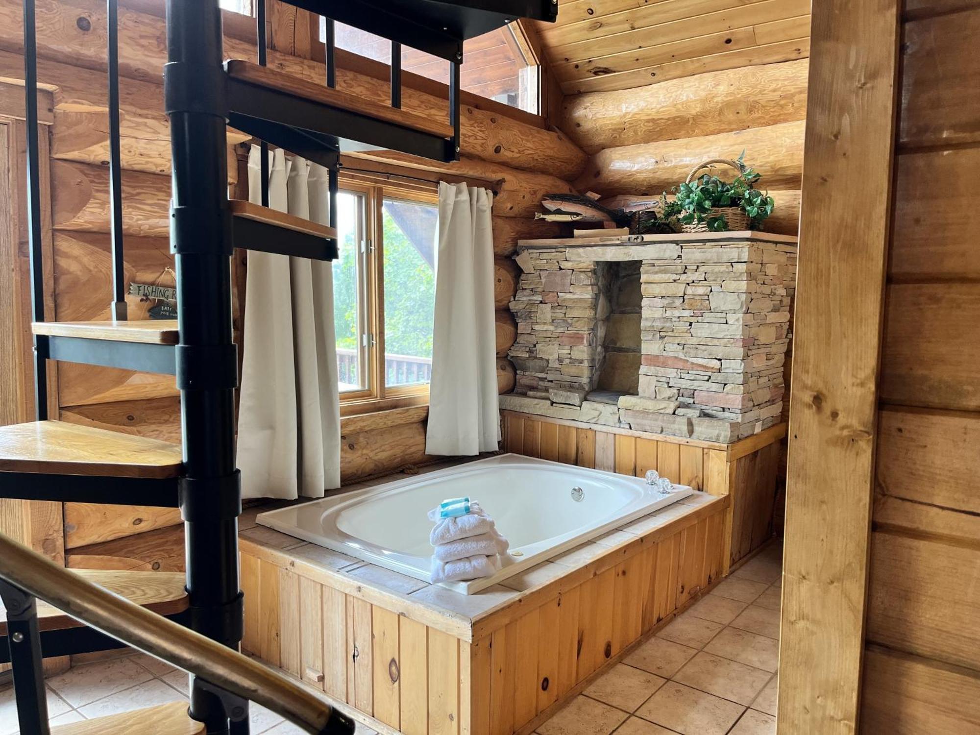 Infinite Views - Secluded With Mountain Views Cabin Gatlinburg Exterior foto